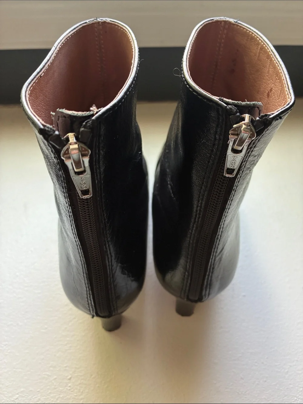 Madewell The Dimes Kitten-Heel Black Leather Zip-Back Ankle Boots